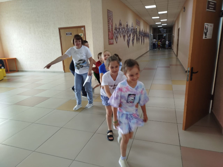 Атомы, молекулы....